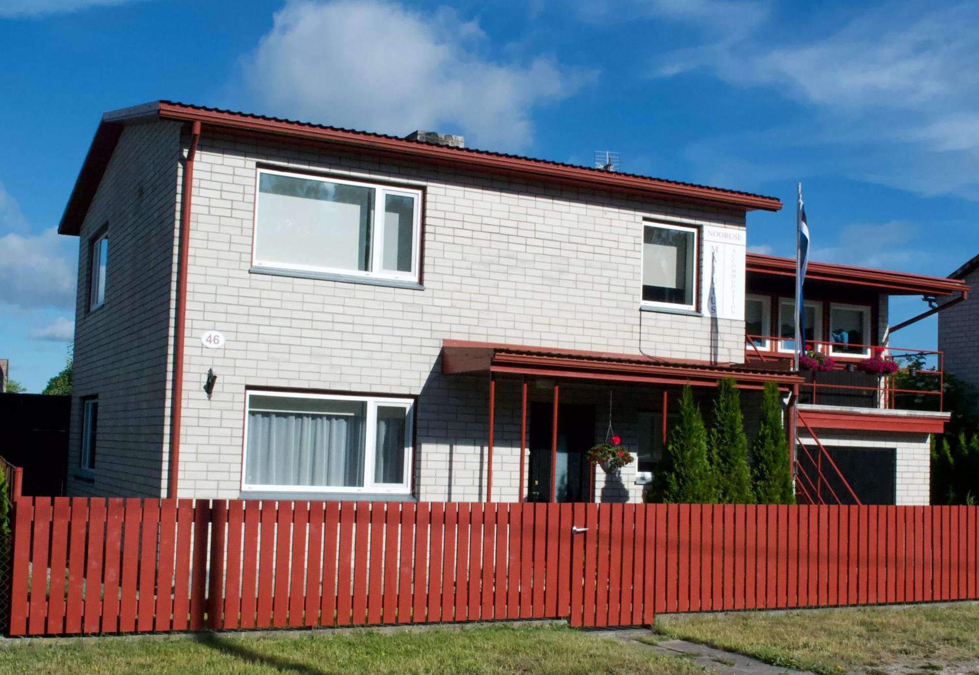 Nooruse Majutus Hotel Kuressaare Luaran gambar