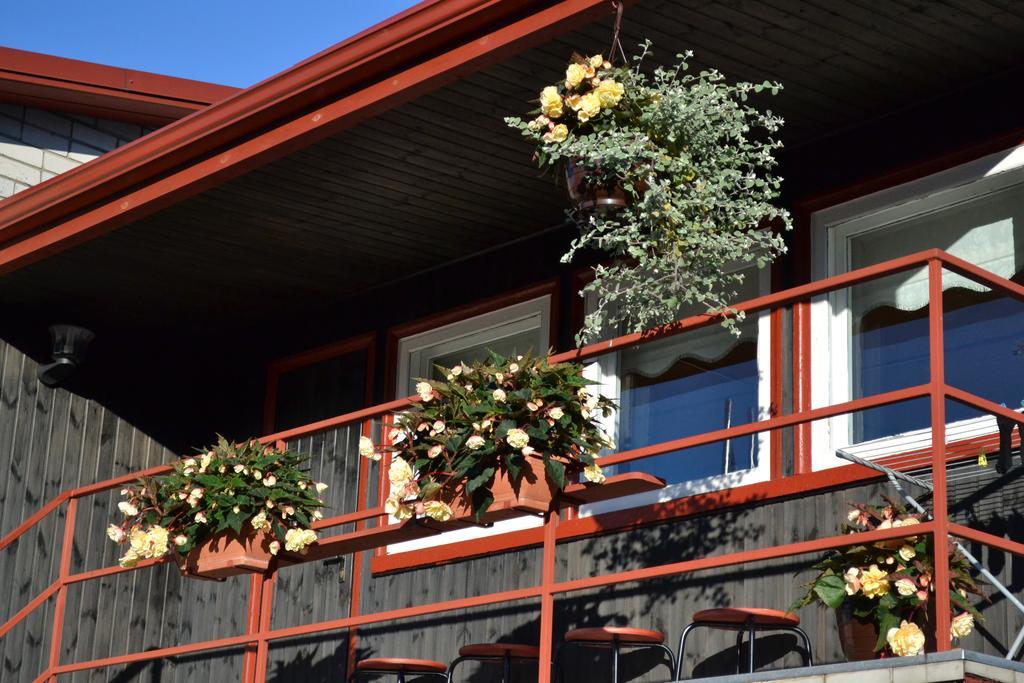 Nooruse Majutus Hotel Kuressaare Luaran gambar
